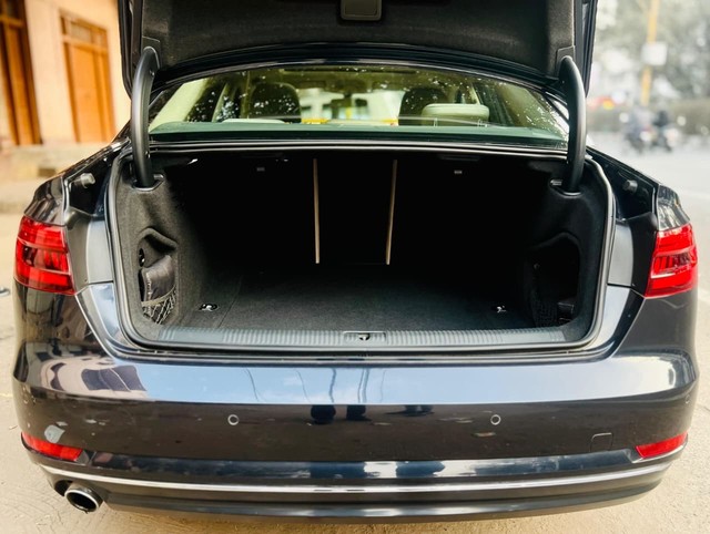 Second-hand 2017 Audi A4 30 TFSI Technology for sale in New Delhi-20