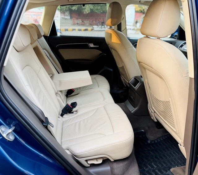 Second-hand 2015 Audi Q5 3.0 TDI Quattro for sale in New Delhi-16