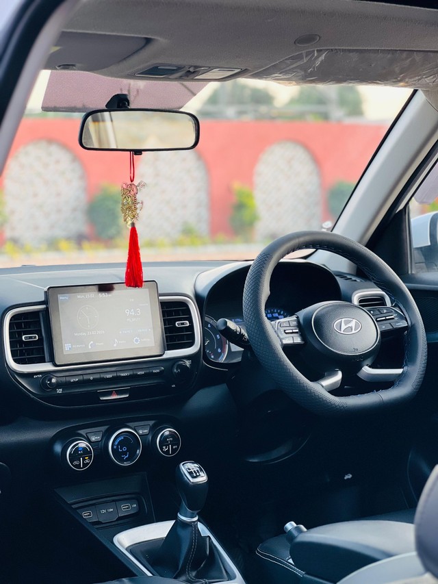 Hyundai Venue SX Opt Executive Diesel Second-hand 2022 Hyundai Venue SX Opt Executive Diesel for sale in Surat-11