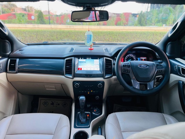 Second-hand 2018 Ford Endeavour 3.2 Titanium AT 4X4 for sale in Surat-11