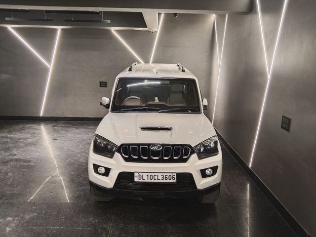 Mahindra Scorpio S5 BSIV Second-hand 2018 Mahindra Scorpio S5 BSIV for sale in New Delhi