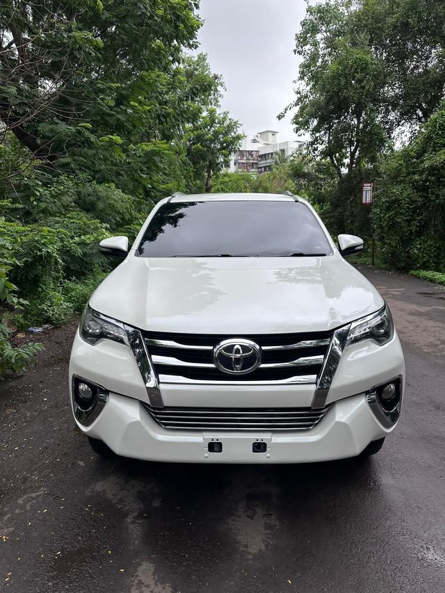 Toyota Fortuner 2.8 4डब्ल्यूडी AT बीएस4 Second-hand 2016 Toyota Fortuner 2.8 4डब्ल्यूडी AT बीएस4 for sale in Mumbai