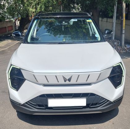2025 Mahindra XUV 3XO REVX A Turbo AT