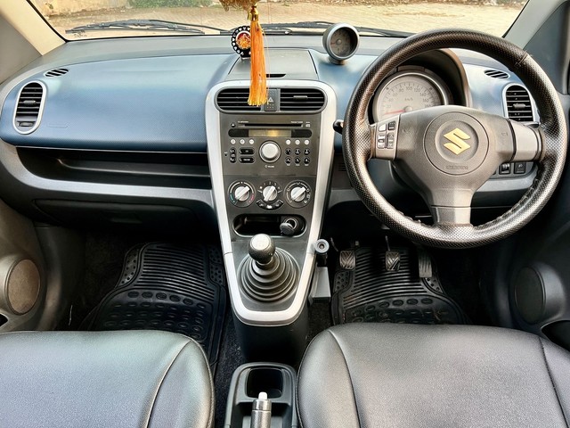 Second-hand 2012 Maruti Ritz ZXi for sale in New Delhi-7