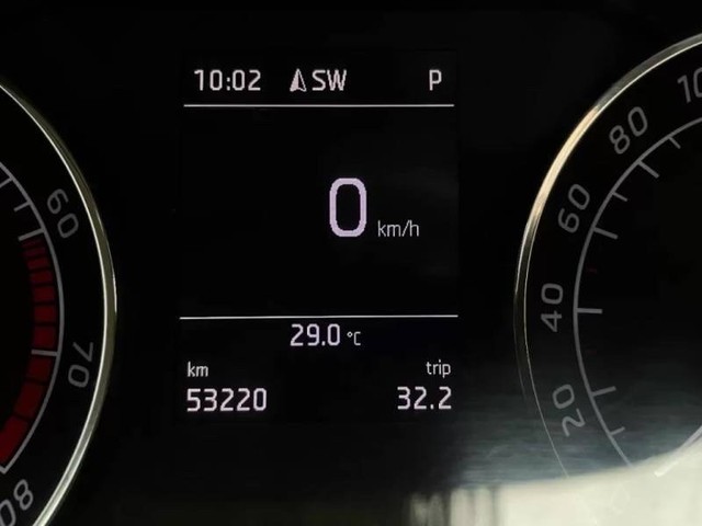 Second-hand 2018 Skoda Superb Style 1.8 TSI MT for sale in Mumbai-14