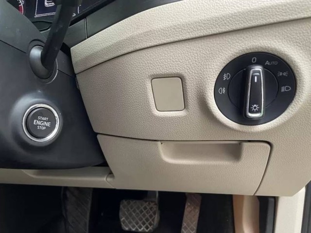 Second-hand 2018 Skoda Superb Style 1.8 TSI MT for sale in Mumbai-10