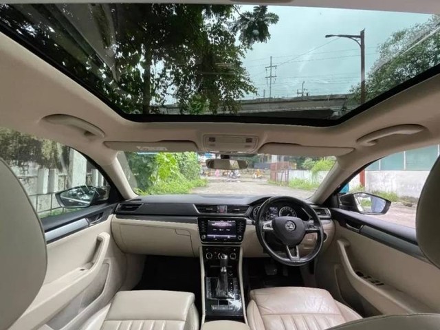 Second-hand 2018 Skoda Superb Style 1.8 TSI MT for sale in Mumbai-4