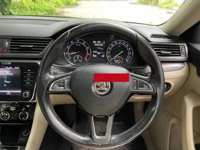 Second-hand 2018 Skoda Superb Style 1.8 TSI MT for sale in Mumbai-8