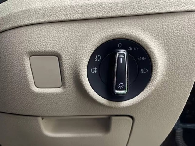 Second-hand 2018 Skoda Superb Style 1.8 TSI MT for sale in Mumbai-11