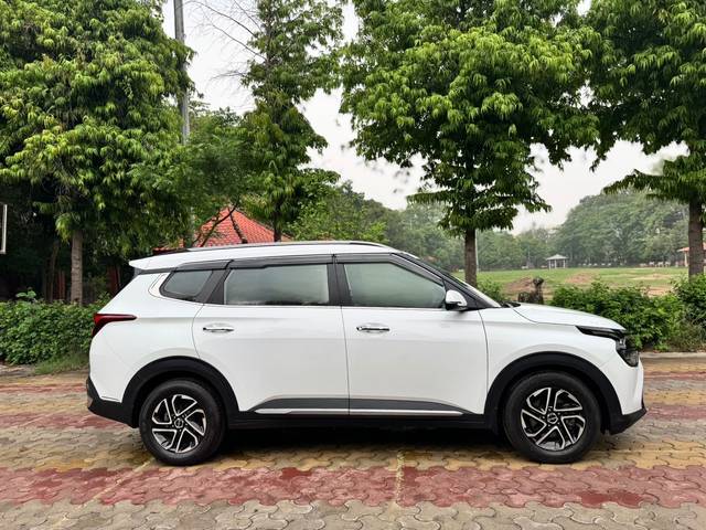 https://images10.gaadi.com/usedcar_image/D6DE6F37-9AC7-410B-8BE3-6DA09B3B503F/original/364362a9-2348-4acd-90ee-5394767c0ef4.jpg?imwidth=6401