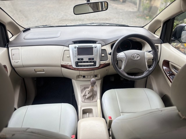 Second-hand 2013 Toyota Innova 2.5 G (Diesel) 7 Seater BS IV for sale in Miraj-10