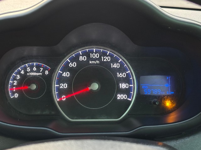 Second-hand 2011 Hyundai i10 Magna for sale in Miraj-10