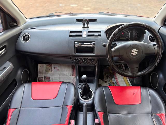https://images10.gaadi.com/usedcar_image/D94039F0-0EDA-47C9-9386-9F0688427E72/original/d9894040-5663-4c18-b571-7a92273e895e.jpg?imwidth=6402