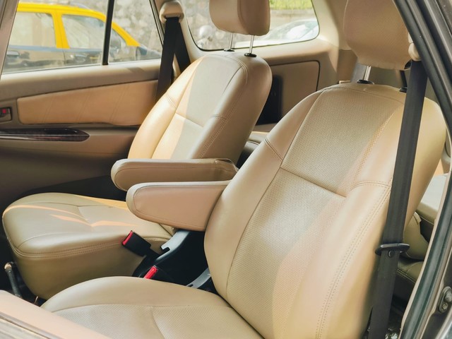 Second-hand 2015 Toyota Innova 2.5 G (Diesel) 7 Seater BS IV for sale in Mumbai-10