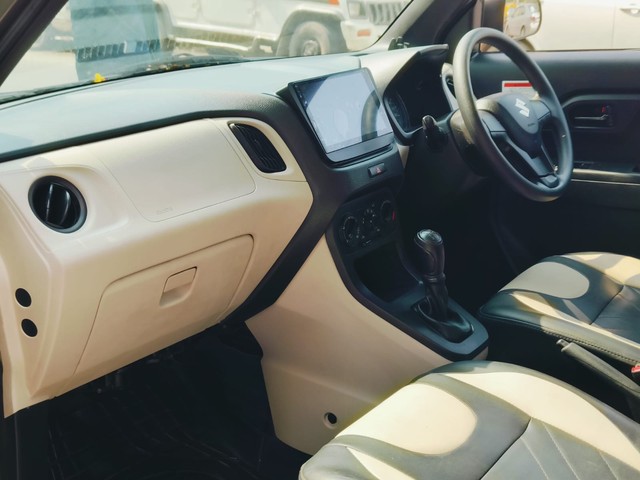 Second-hand 2021 Maruti Suzuki Wagon R CNG LXI Opt for sale in Mumbai-10