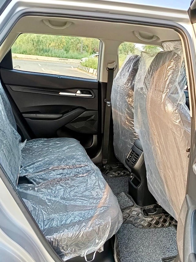 Second-hand 2022 Kia Seltos HTK Plus G for sale in New Delhi-6