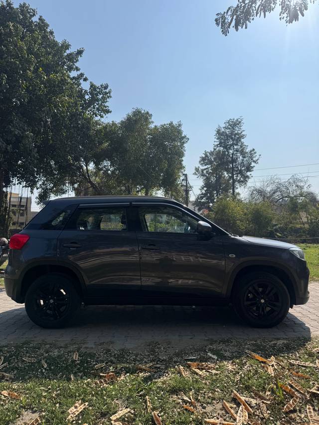 https://images10.gaadi.com/usedcar_image/DE46C5FD-E347-49ED-B7EF-270C17A4595B/original/4861e617-aa24-45f4-ae39-50112c112502.jpg?imwidth=6401