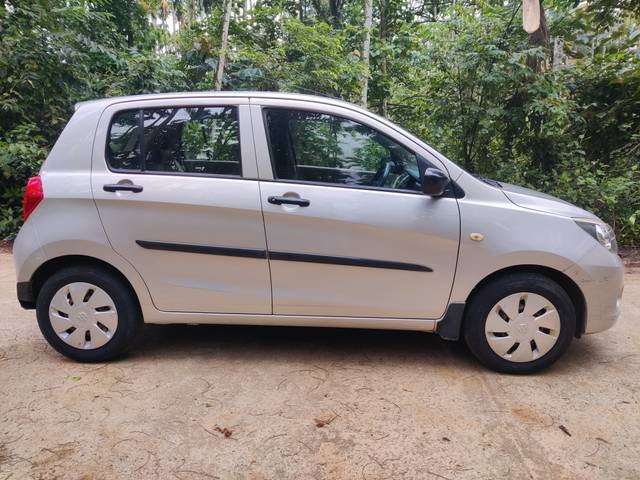 https://images10.gaadi.com/usedcar_image/E455248C-B8ED-477B-87D8-6D50789B7F79/original/83b69661-e1fe-4940-a457-2e4bb94ac793.jpg?imwidth=6401