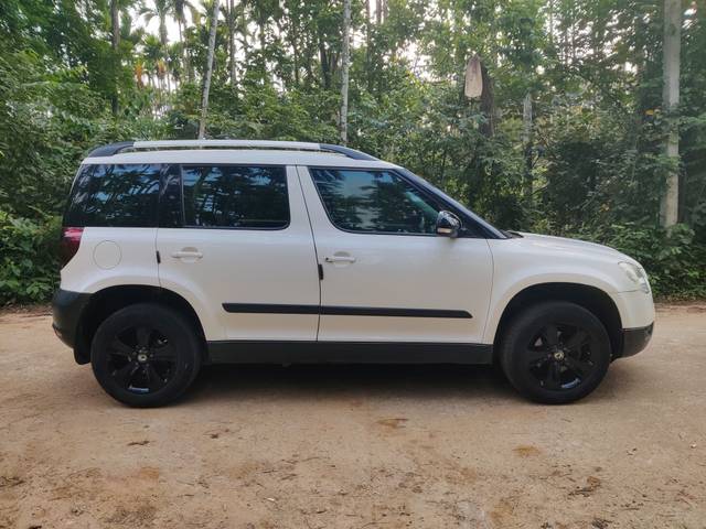 https://images10.gaadi.com/usedcar_image/E455248C-B8ED-477B-87D8-6D50789B7F79/original/b0df89b3-fab8-454d-894a-c0e002ebed79.jpg?imwidth=6401