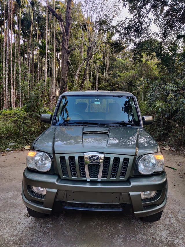 Second-hand 2017 Mahindra Scorpio S11 4WD BSIV for sale in Hassan-4