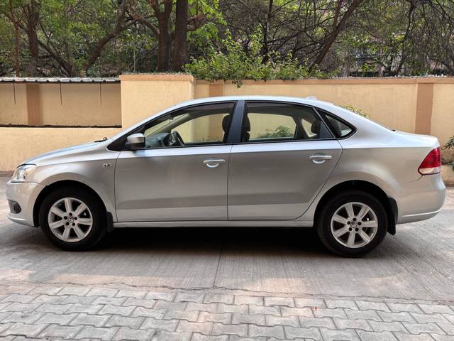 https://images10.gaadi.com/usedcar_image/E61BCA3A-D7E1-4F8E-B17F-C67A949677DF/original/852c17db-656f-4bba-8be7-054cd71e83b3.jpg?imwidth=6402