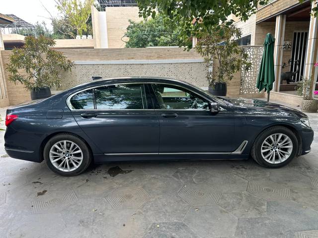 https://images10.gaadi.com/usedcar_image/E8A5C1F1-C16C-4674-8264-7F5BDA2F34CA/original/1906c8c1-4002-4df4-89f5-fc5266bc3516.jpg?imwidth=6401