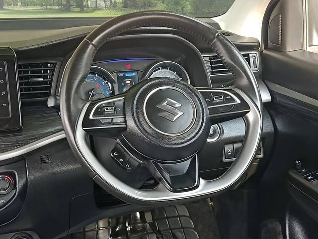 https://images10.gaadi.com/usedcar_image/E8E01421-64F1-4C15-A4EC-8D1BEA710B50/original/8d104401-08b5-48ac-967a-4101cc28ec12.jpg?imwidth=6400