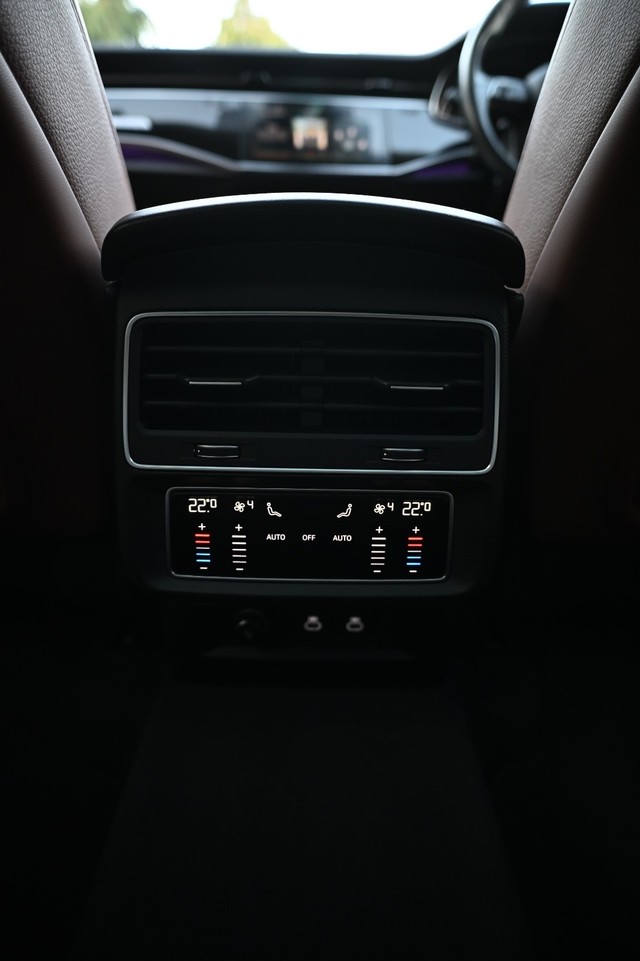 Second-hand 2024 Audi Q7 Technology for sale in Jaipur-8