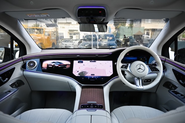 Second-hand 2023 Mercedes-Benz EQE SUV 500 4MATIC for sale in Jaipur-10