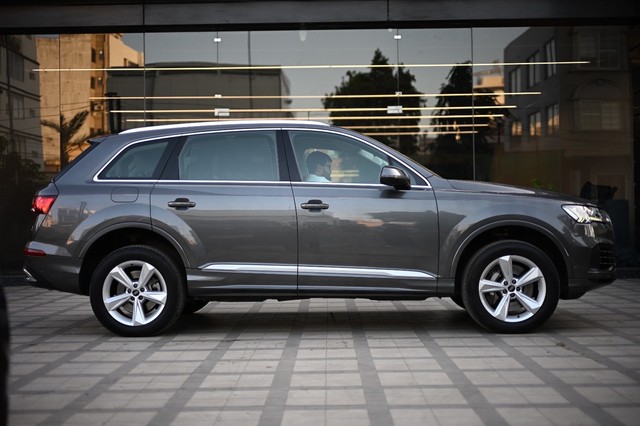 Second-hand 2024 Audi Q7 Technology for sale in Jaipur-1
