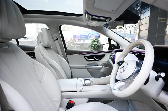 Second-hand 2023 Mercedes-Benz EQE SUV 500 4MATIC for sale in Jaipur-7