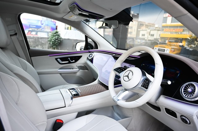 Second-hand 2023 Mercedes-Benz EQE SUV 500 4MATIC for sale in Jaipur-8