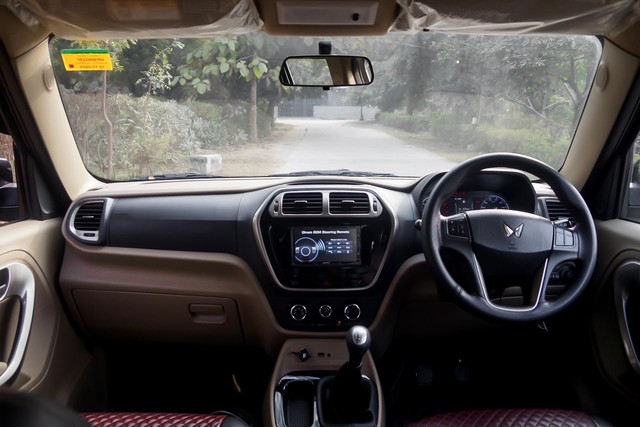 Second-hand 2023 Mahindra Bolero Neo N10 R BSVI for sale in New Delhi-6