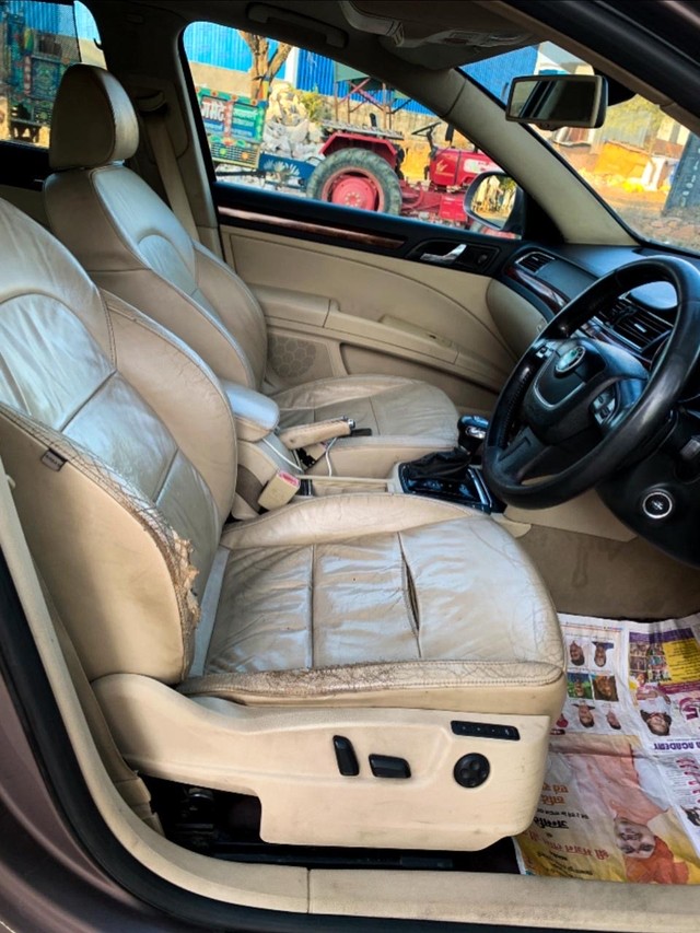 Second-hand 2012 Skoda Superb Elegance 2.0 TDI MT for sale in Jaipur-9