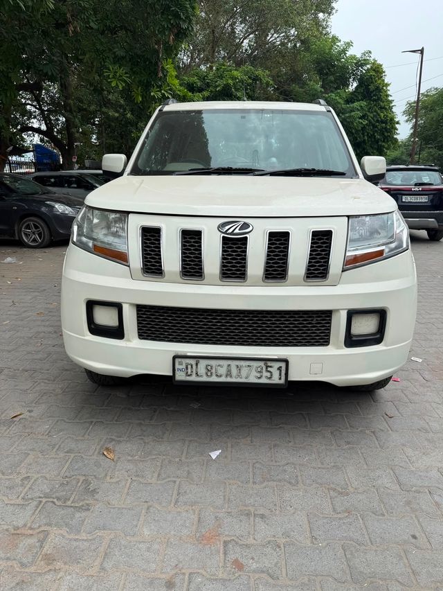 Mahindra TUV 300 T6 Plus Second-hand 2018 Mahindra TUV 300 T6 Plus for sale in New Delhi