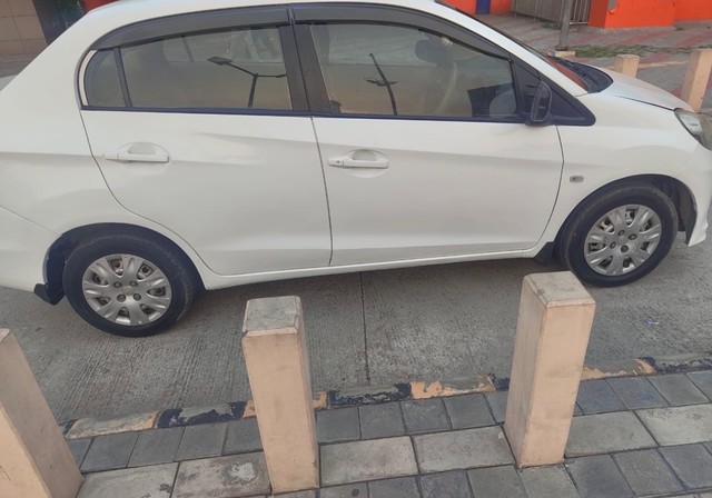 Second-hand 2014 Honda Amaze S i-Vtech for sale in New Delhi-1