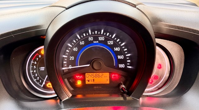 Second-hand 2015 Honda Amaze S i-Vtech for sale in Ahmedabad-9