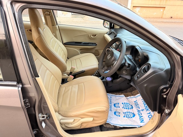 Second-hand 2015 Honda Amaze S i-Vtech for sale in Ahmedabad-4