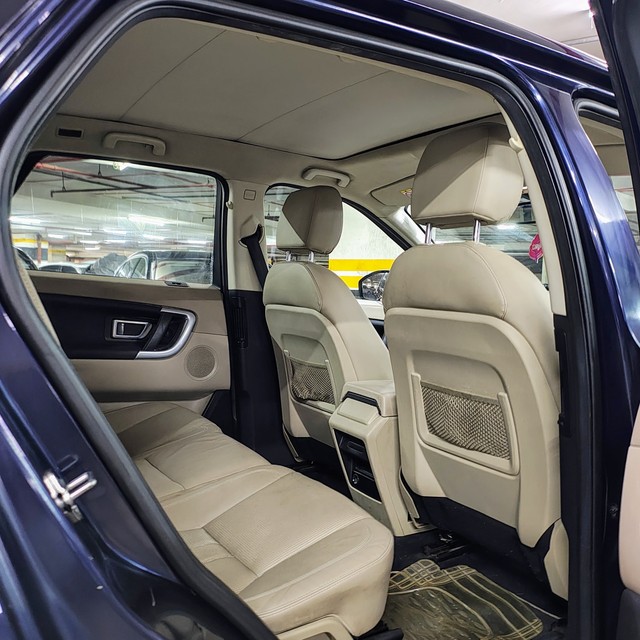 Second-hand 2016 Land Rover Discovery Sport TD4 HSE for sale in Mumbai-8