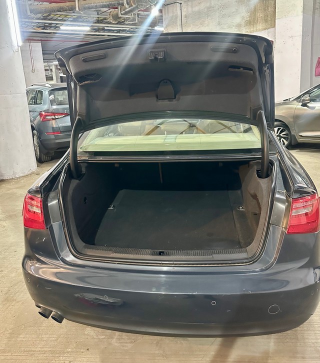 Second-hand 2011 Audi A6 2.0 TDI for sale in Mumbai-12