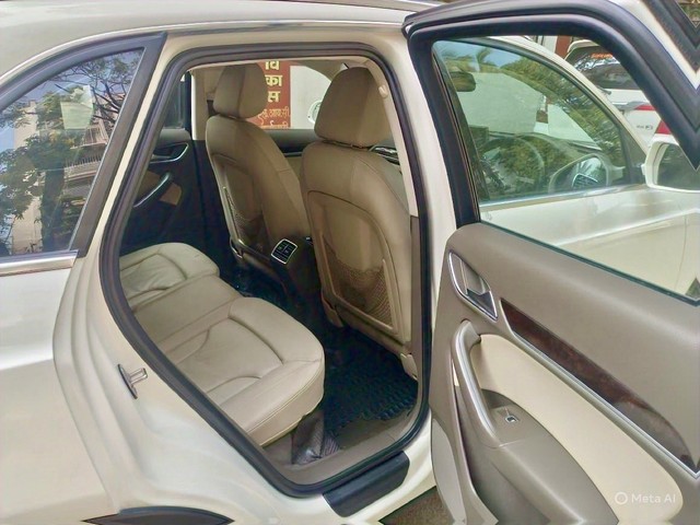 Audi Q3 2.0 TDI Second-hand 2013 Audi Q3 2.0 TDI for sale in Mumbai-8