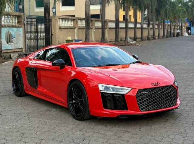 https://images10.gaadi.com/usedcar_image/F6F8E057-126B-414C-AAA7-E55D08152E35/original/2e31e8a5-37ec-4bff-8b8a-025152be4a21.jpg?imwidth=6400