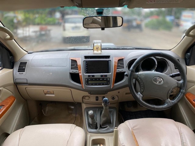 Second-hand 2010 Toyota Fortuner 3.0 Diesel for sale in Mumbai-2