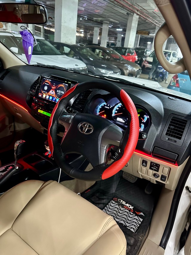 Second-hand 2014 Toyota Fortuner 4x2 AT for sale in Mumbai-5