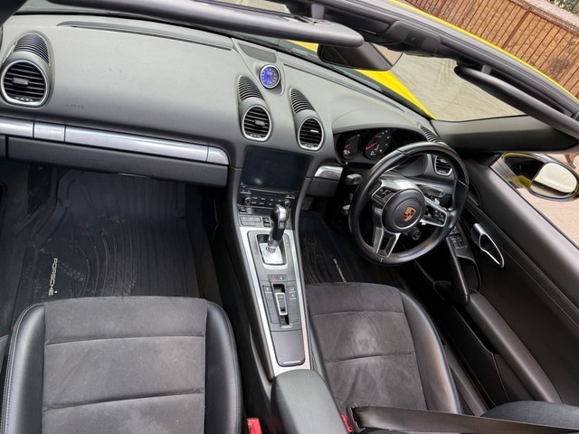 Second-hand 2017 Porsche 718 Boxster BSVI for sale in Mumbai-5