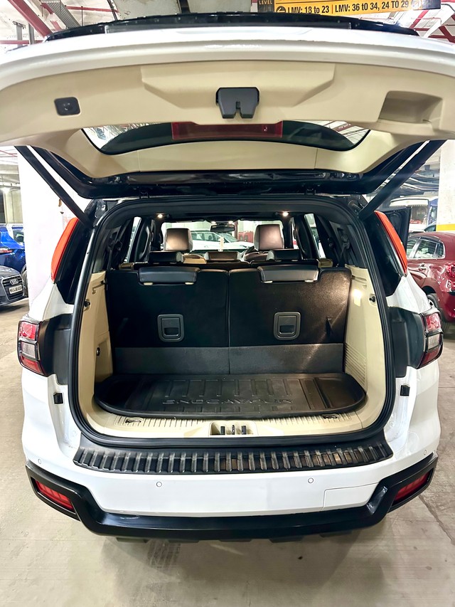 Second-hand 2018 Ford Endeavour 2.2 Titanium AT 4X2 for sale in Mumbai-11