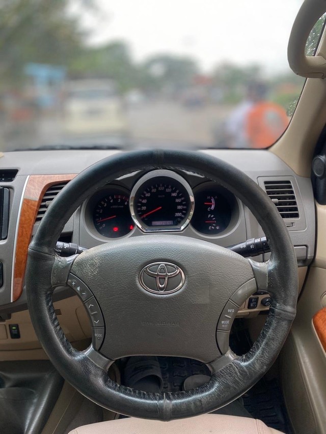 Second-hand 2010 Toyota Fortuner 3.0 Diesel for sale in Mumbai-7