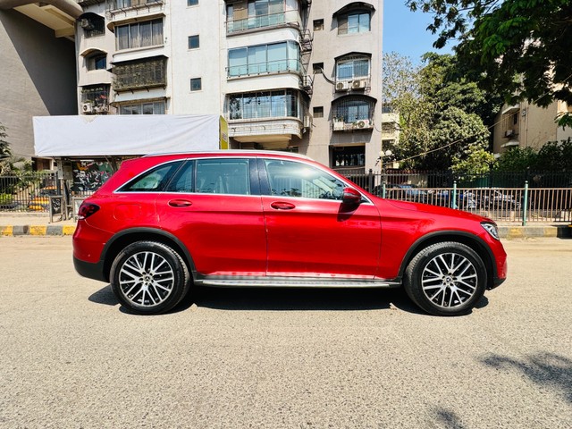 Second-hand 2019 Mercedes-Benz GLC 220d 4MATIC for sale in Mumbai-1