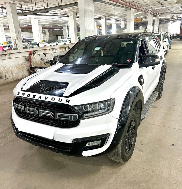 Second-hand 2018 Ford Endeavour 2.2 Titanium AT 4X2 for sale in Mumbai-2