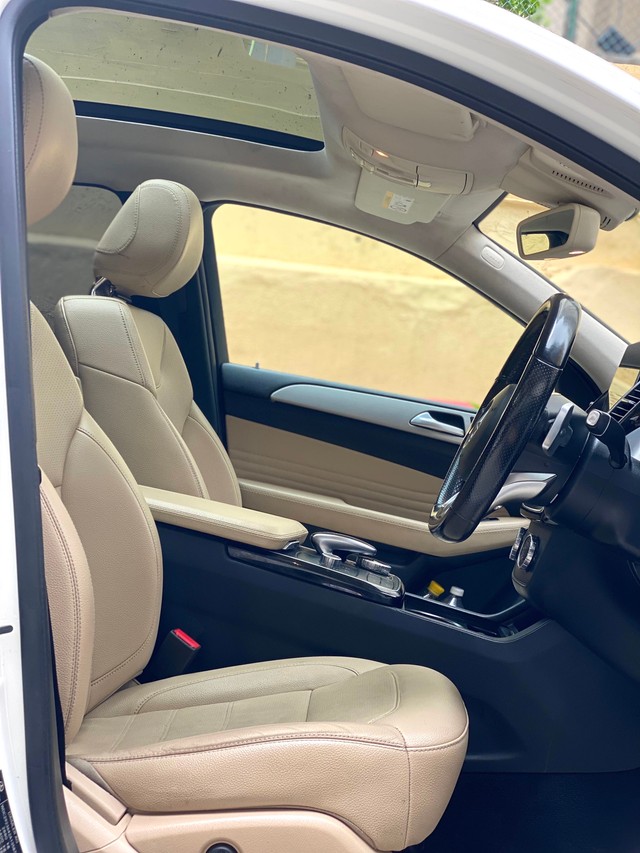 Second-hand 2019 Mercedes-Benz AMG C43 4MATIC Coupe for sale in Mumbai-12